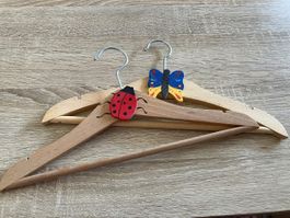  Kleiderbügel 2 Stück Holz
