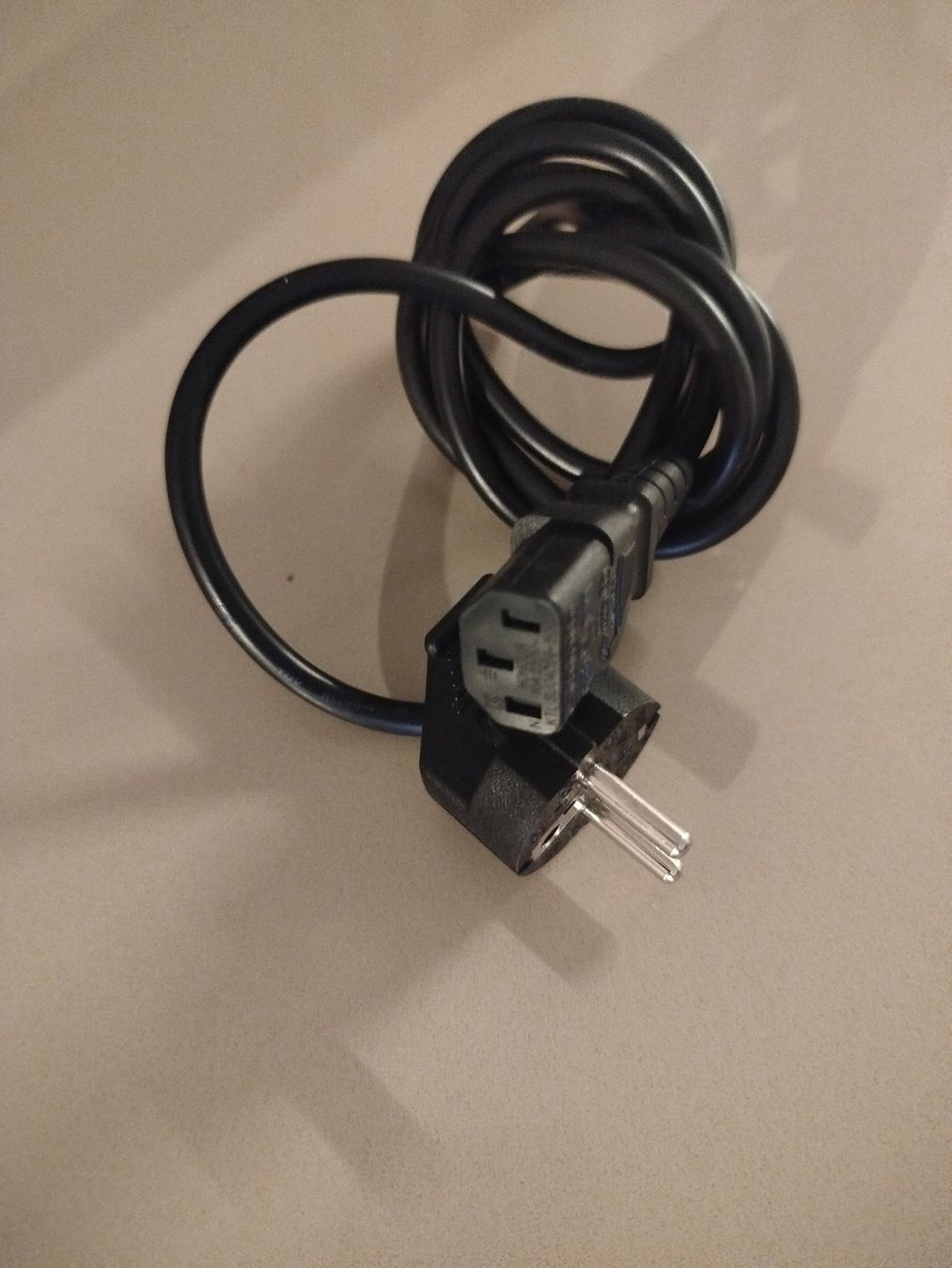 Kabel: Kabel für Bildschirm oder PSU/Netzteil – Gebraucht aus Adliswil von 3001marv