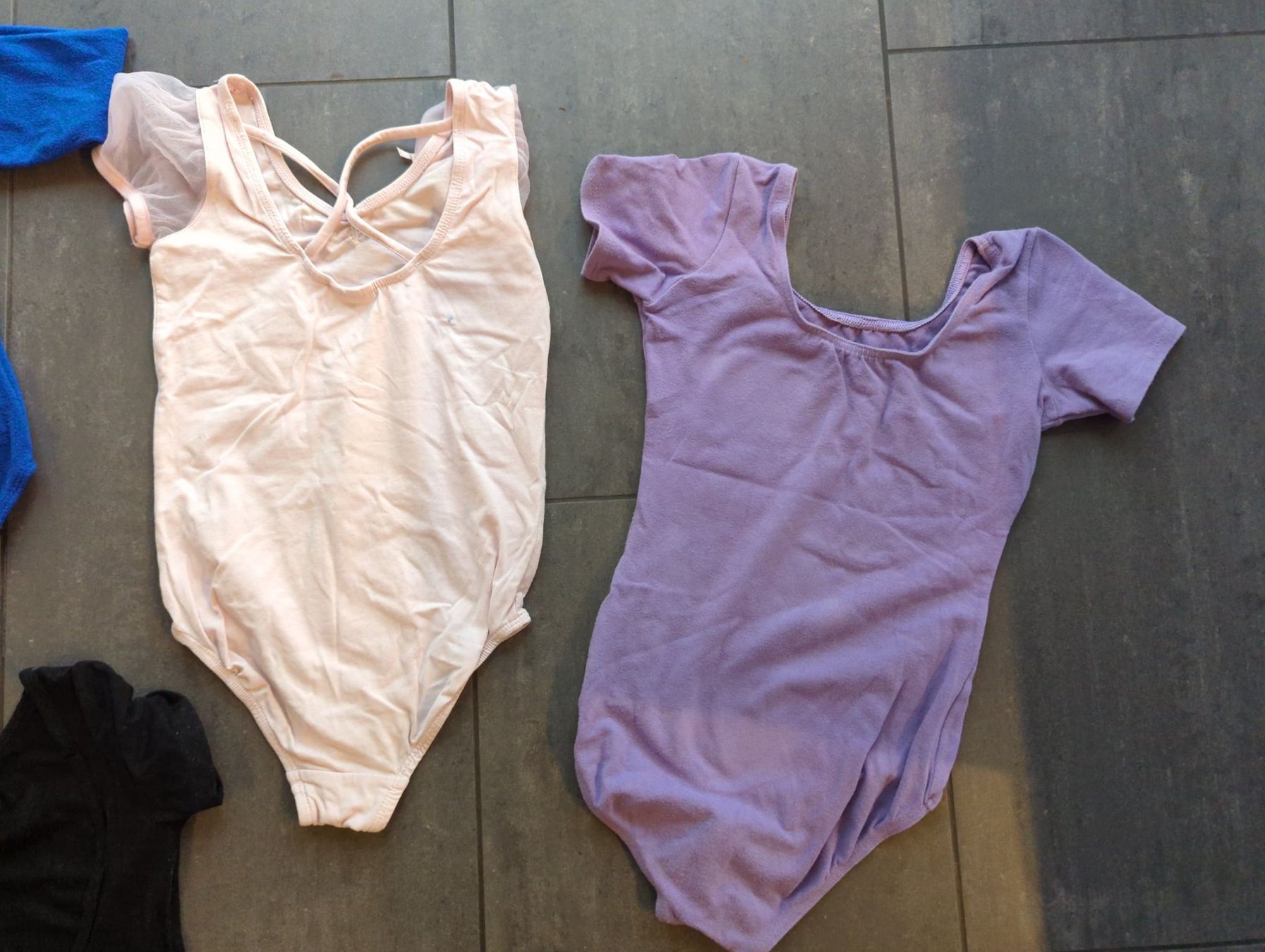 Lotti & Set di vestiti: Ballet Kleider Set Kunstturnen 5-teilig, Nr. 44A – Usato da Himmelried venduto da Paura 2