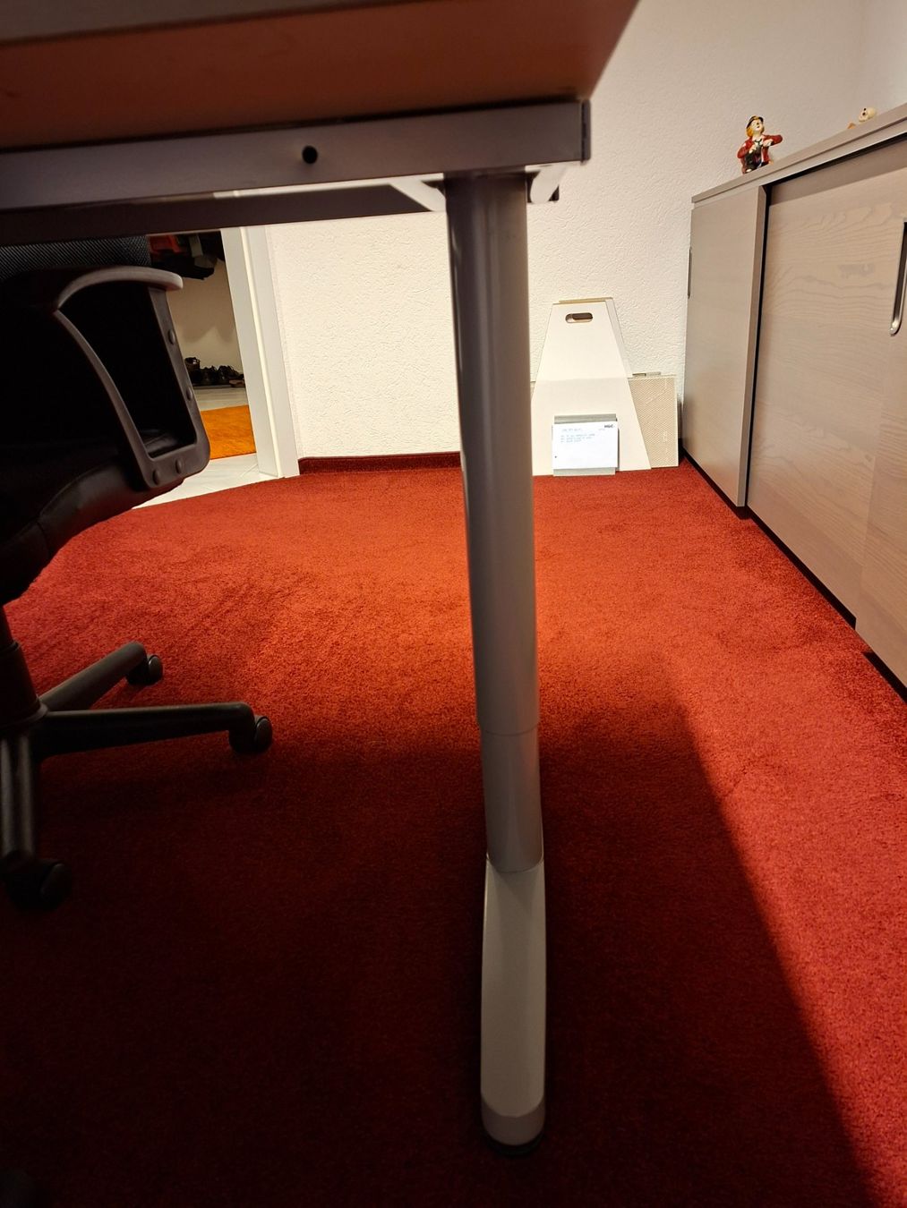 Bureaux: Komplette Büromöbel Einrichtung – D'occasion à Schwarzenbach SG par mel_s6jj 6
