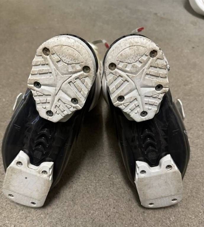 Atomic Scarpe per ragazzi: Atomic Skischuhe  Grösse 23 / 23.5 – Usato da Leibstadt venduto da Inusialia 2
