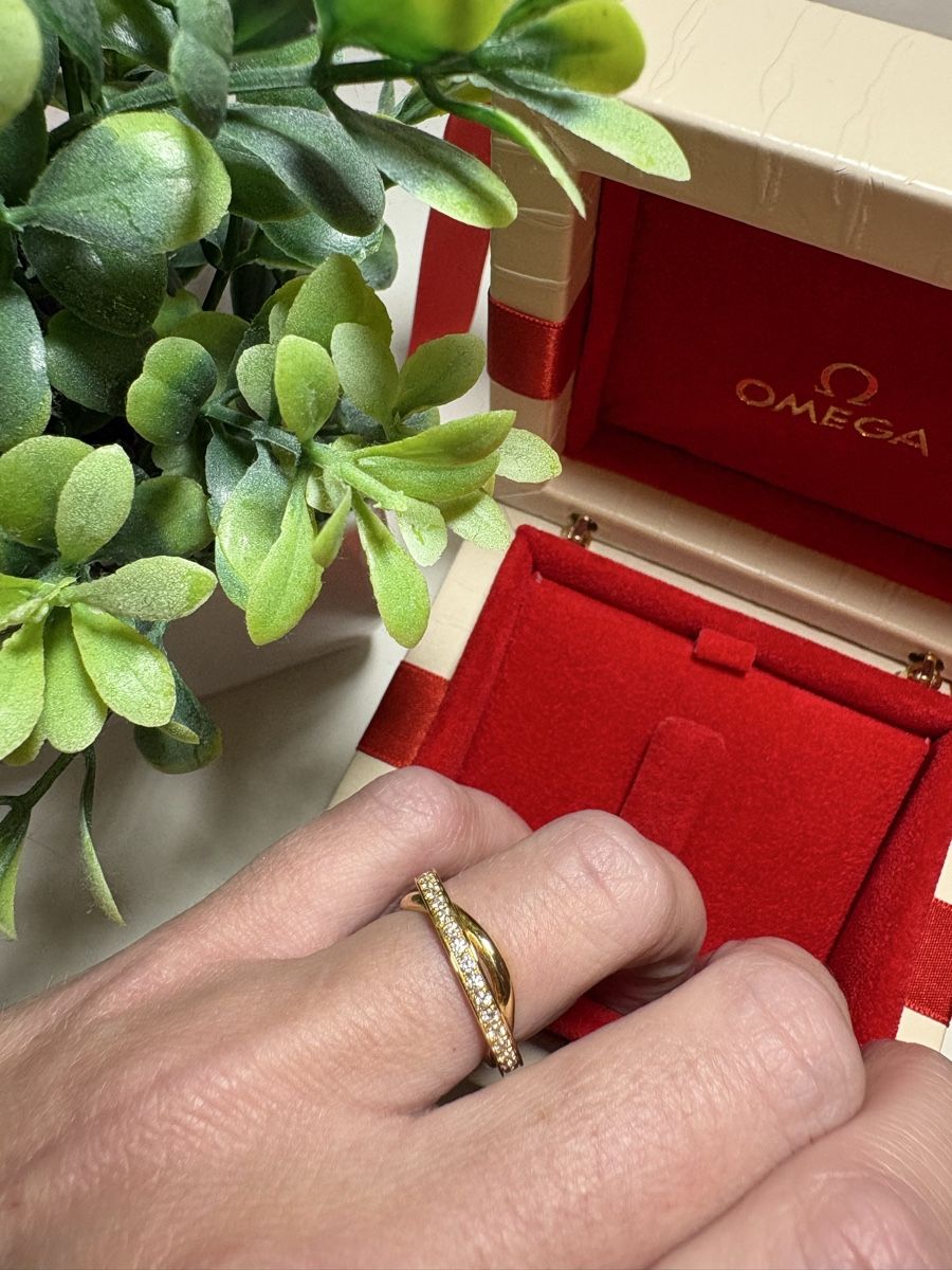 Ringe: Verlobungs Ring mit funkelhaften Brillanten – Neu und originalverpackt aus Küssnacht am Rigi von Wir-3 1