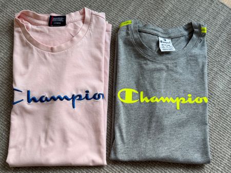 Champion T-Shirt Set, Top Zustand, ideal für den Sommer