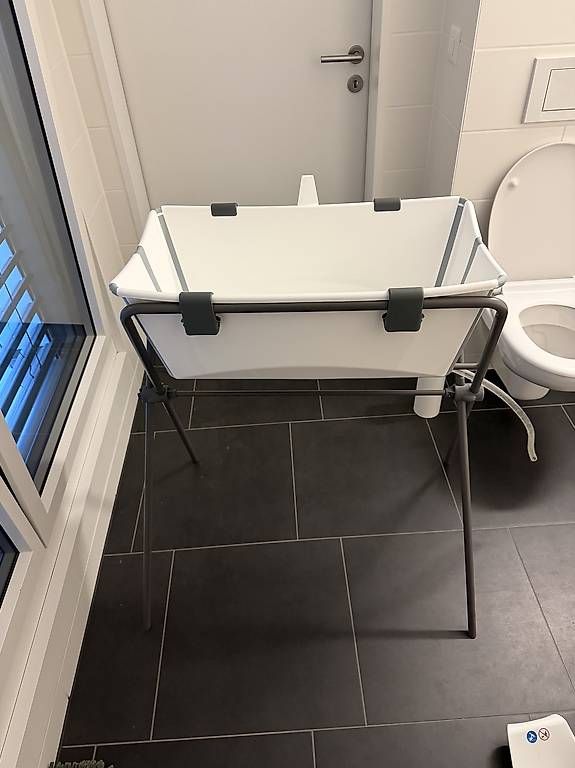 Vasche da bagno: Stokke Flexi Bath Bathtub Stand – Usato da Zürich venduto da dec_qk7z 2