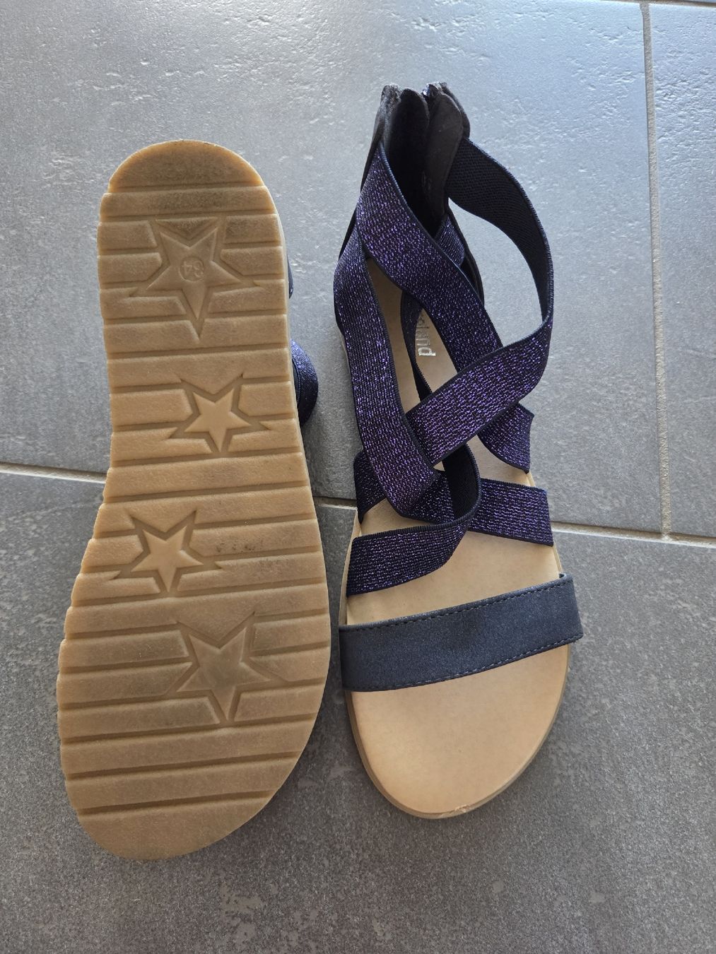 Schuhe für Mädchen: Sandalen – Gebraucht aus Henggart von andreita 1