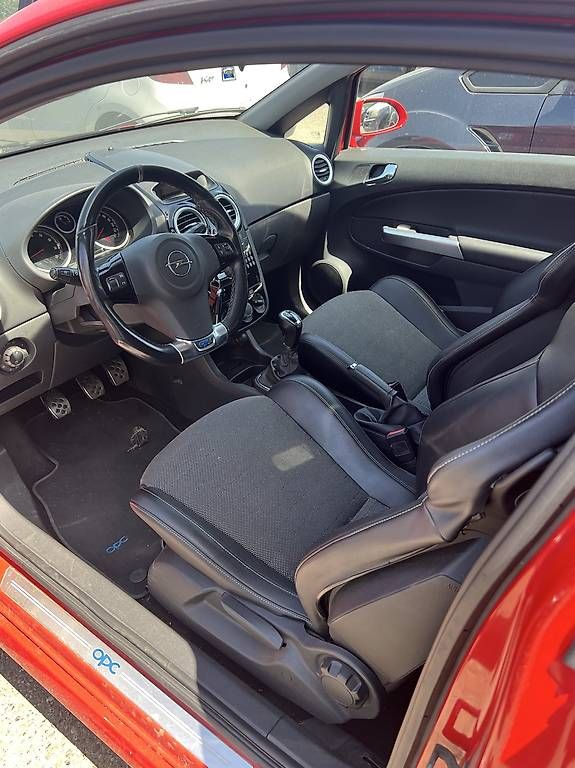 Automobili: Opel Corsa OPC / Export  – Usato da St-Aubin FR venduto da DFerreira13 4