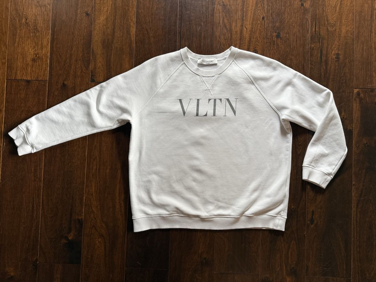 Maglioni & Felpe: Valentino sweatshirt M – Usato da Barna venduto da orbuyorcry