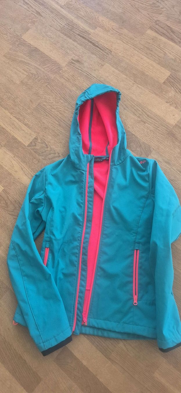 CMP Vestes & Manteaux: CMP Softshell Jacke türkis Grösse 176 – D'occasion à Lufingen par Noethi74