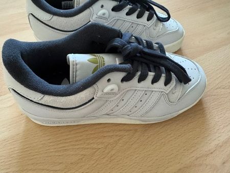 Adidas Turnschuhe