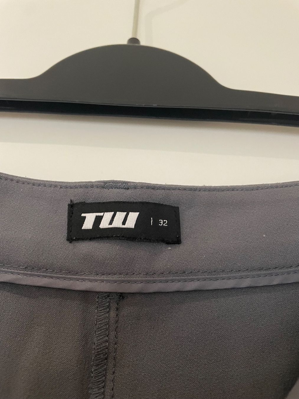 Tally Weijl Pantaloni: Pantalon - Tally Weijl – Nuovo (secondo la descrizione) da La Chaux-de-Fonds venduto da ju_paol2 3
