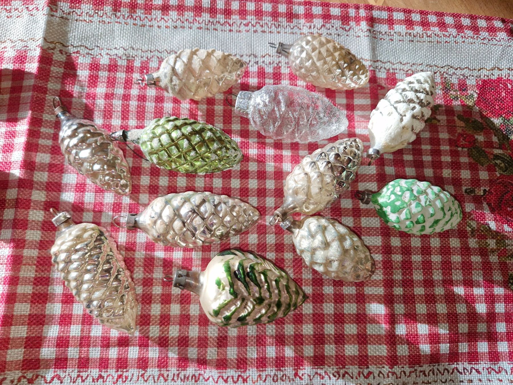 Alle Dekorationen: antiker Christbaumschmuck – Gebraucht aus Guarda von rue_bpd7