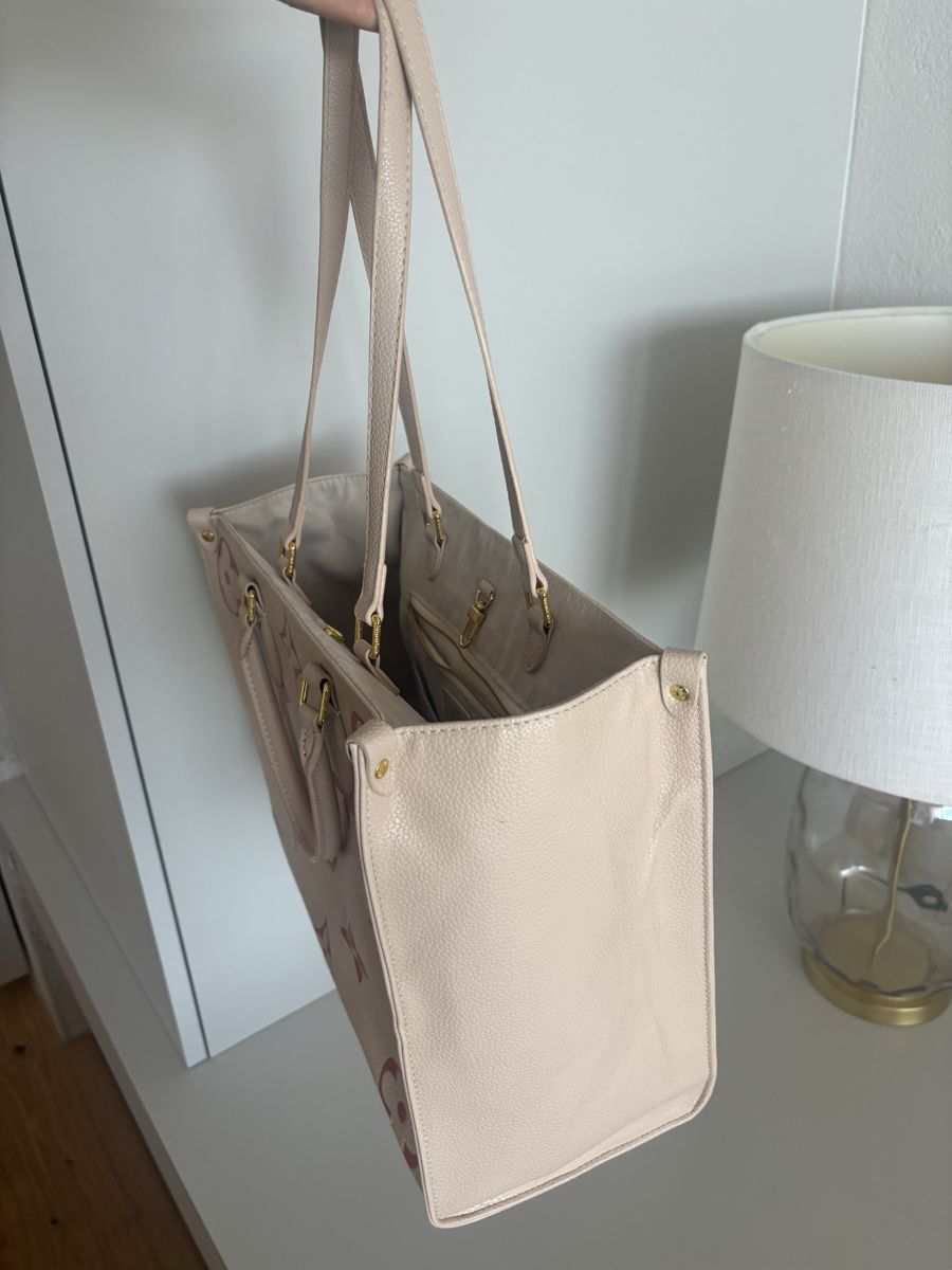 Taschen für Damen: Bag in Beige/Pink and Straps  – Gebraucht aus Horgen von len_qjz9 1