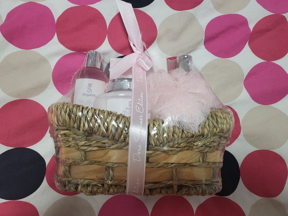 Morndsun Spa-Geschenkkorb Für Frauen – Mit Duftkerze, Badesalz, Badebombe, Seife Und Edelstahlbecher, Perfekt Für Geburtstag Oder Muttertag