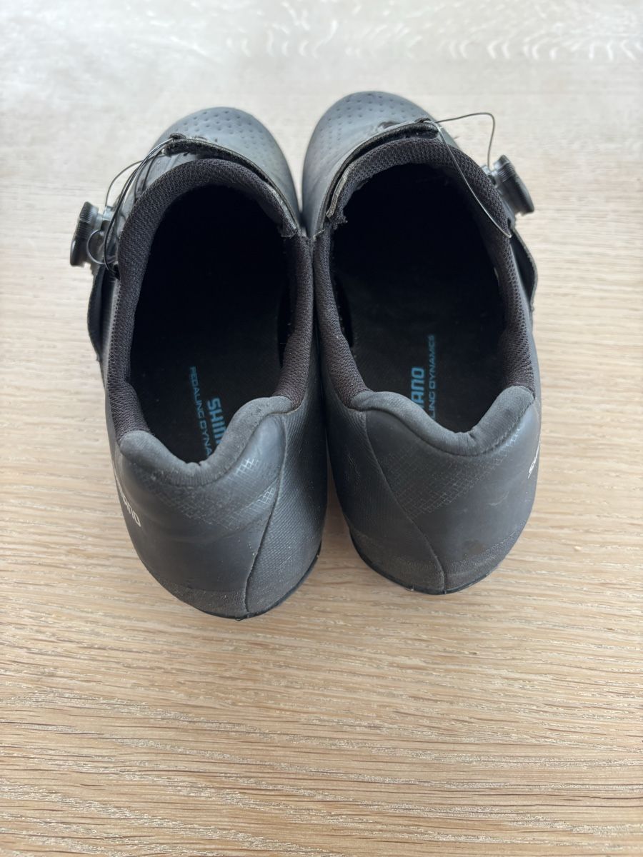 Shimano Herrenschuhe: Shimano Veloschuhe Grösse 42 – Gebraucht aus Wangen ZH von Culinaria 1