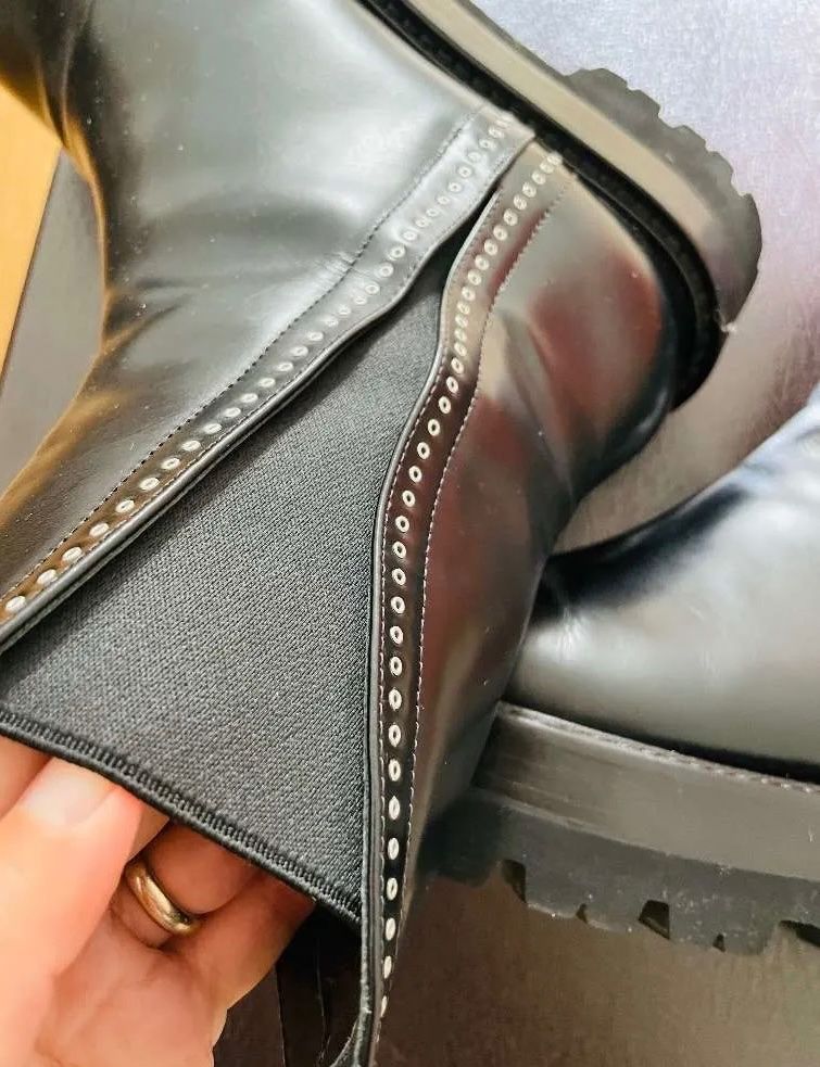 Alaia Chaussures femmes: Alaia Stiefeletten/Boots, Gr. 35, schwarz – Neuf (Voir description) à Triesen par atos87 1