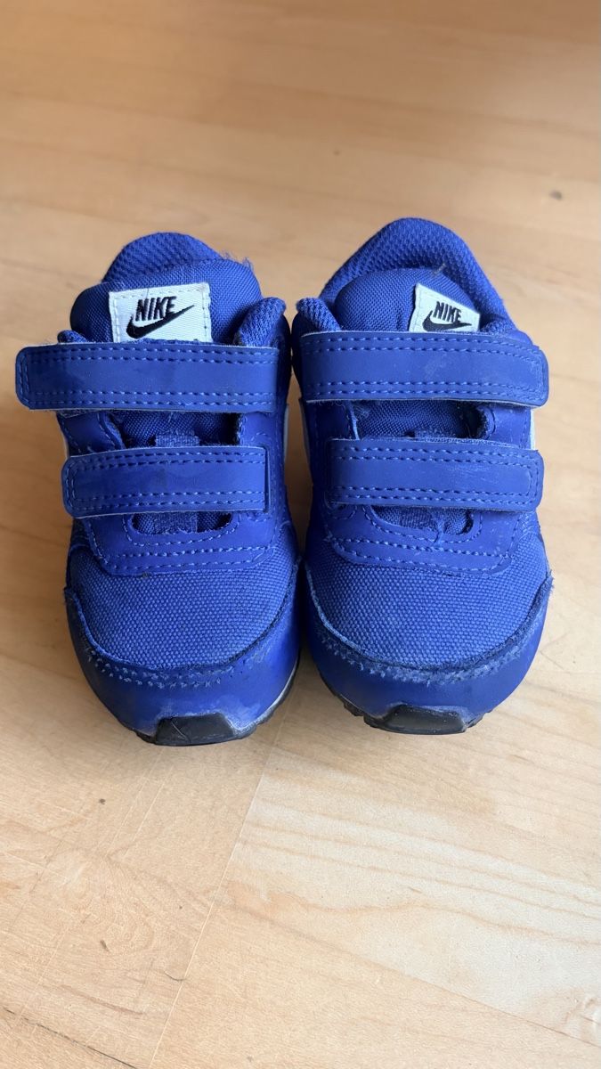 Nike Scarpe per ragazzi: Nike Turnschuhe Gr. 20/21 – Usato da Urdorf venduto da qelimo98 1
