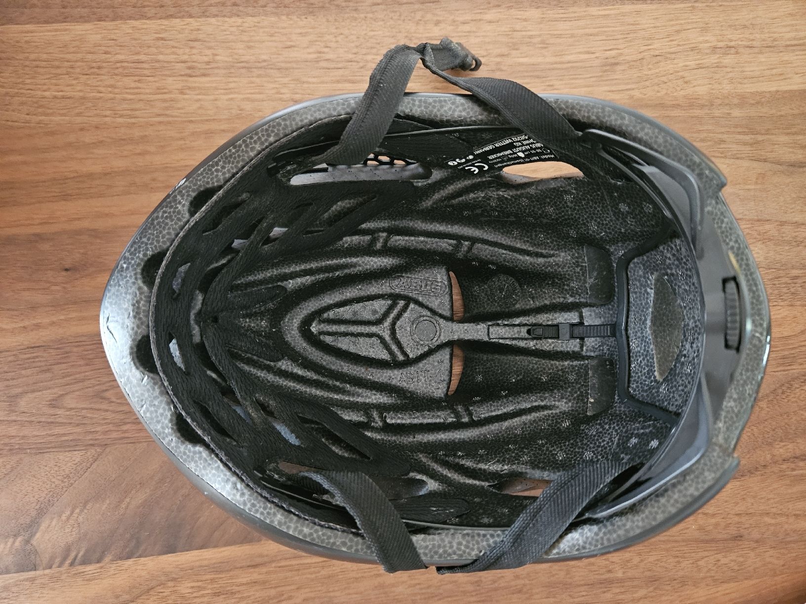 Abus Casques: Abus Velohelm – D'occasion à Luzern par blackcat010 7