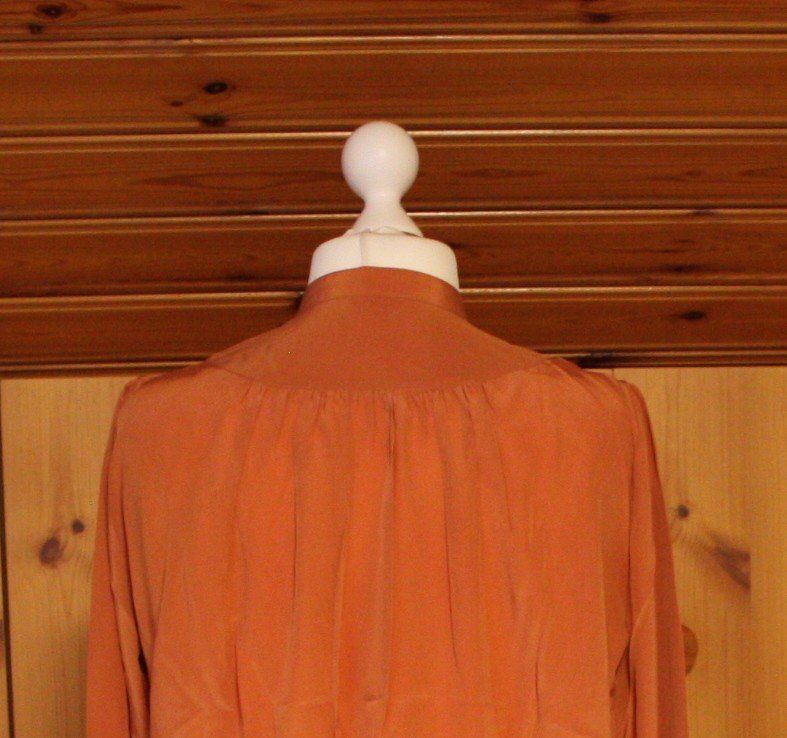 Camicette: Bluse SCALI rostfarben Gr. M – Usato da Flüelen venduto da Diversicum-Vintage 7