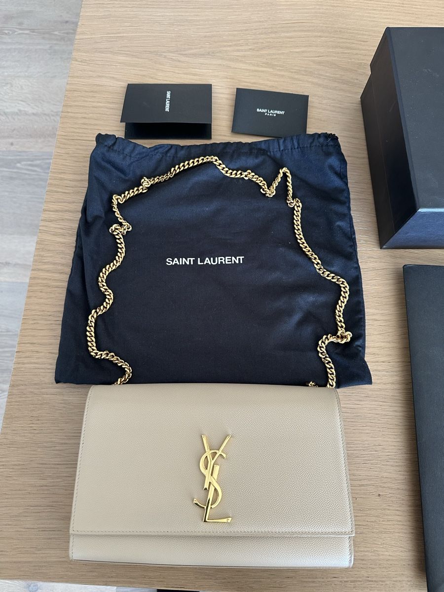 Saint Laurent Taschen für Damen: Saint Laurent Kate Medium In Grain De Poudre Embossed – Neu (gemäss Beschreibung) aus Kemptthal von isable 1