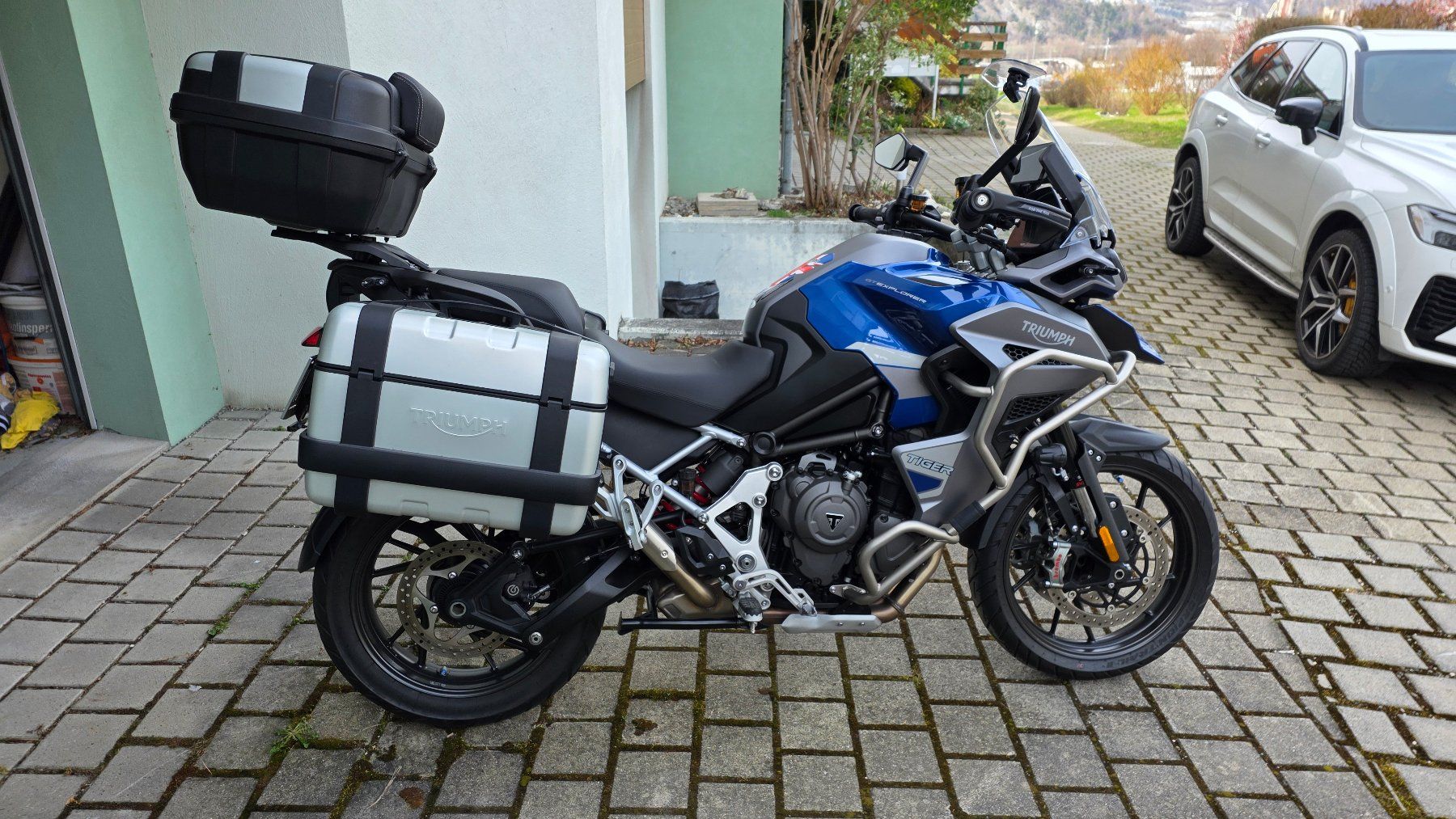 Triumph Enduro: Neuwertige Triumph Tiger 1200 GT Explorer – Neu (gemäss Beschreibung) aus Trimmis von hitschi01
