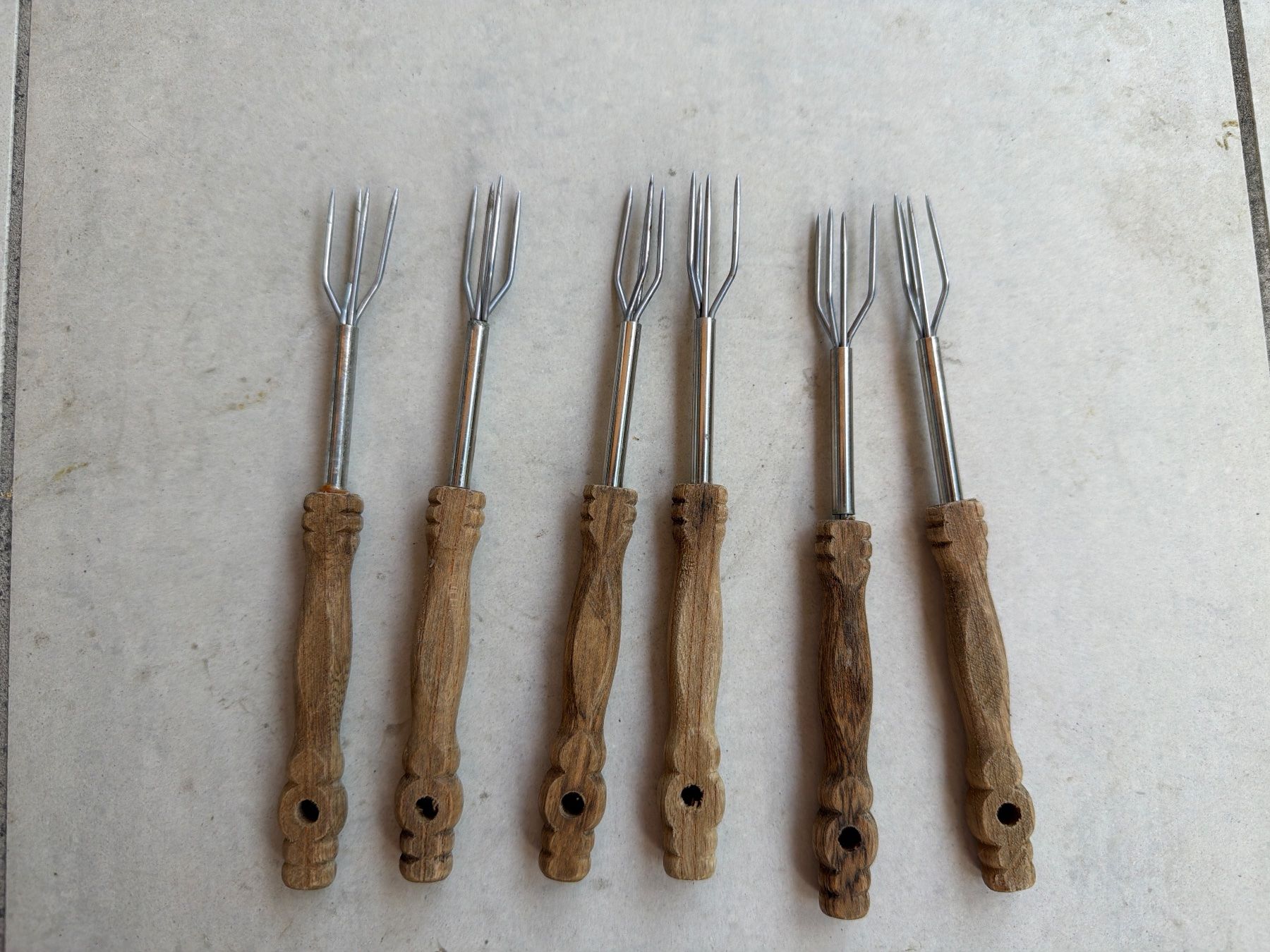 Fourchettes: 6er Set Gabeln mit Holzgriff – D'occasion à Bülach par Jackybabue 1