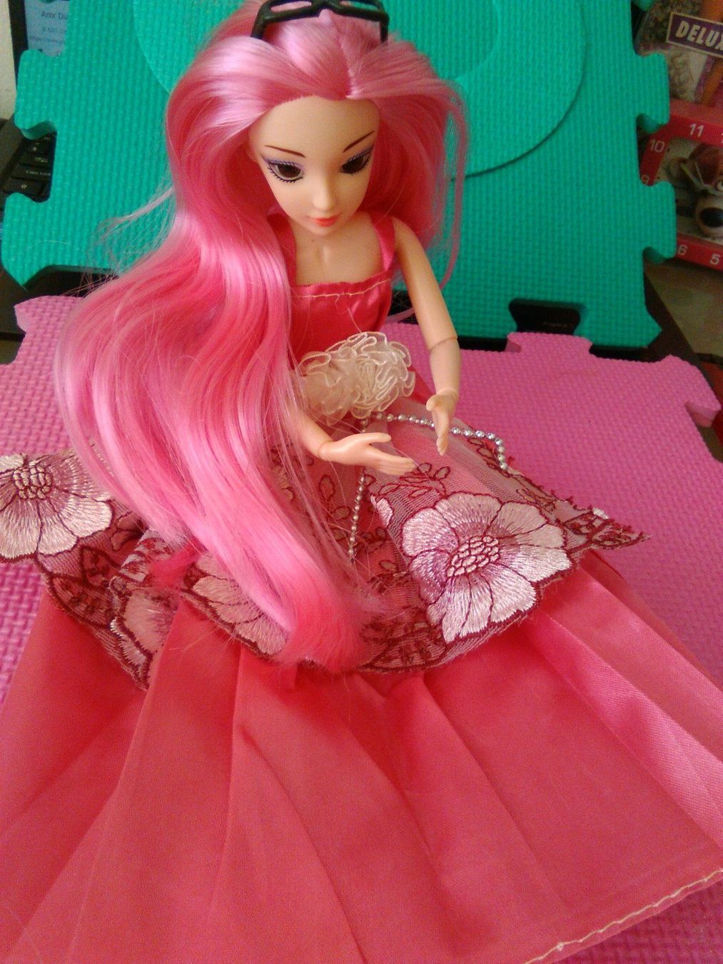Puppen: puppe barbie30cm,,mit roserot haaren – Neu (gemäss Beschreibung) aus Basel von bijoutrie_4 7