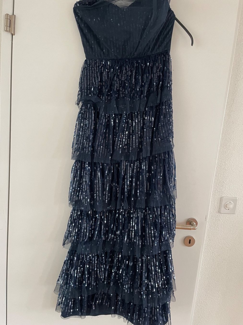 Vestiti: Abendkleid maya deluxe – Nuovo (secondo la descrizione) da Zürich venduto da ufe_f5q5 2