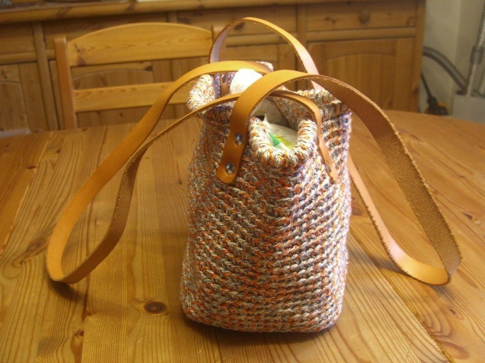 Borse da donna: Hübsche, geknüpfte Umhänge-Tasche a.Garn – Usato da Bern venduto da alimajd 1
