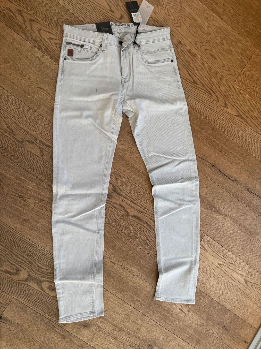Jeans: Jeans, Vanuard **NEU**  31/34 – Usato da Stettfurt venduto da outlet72