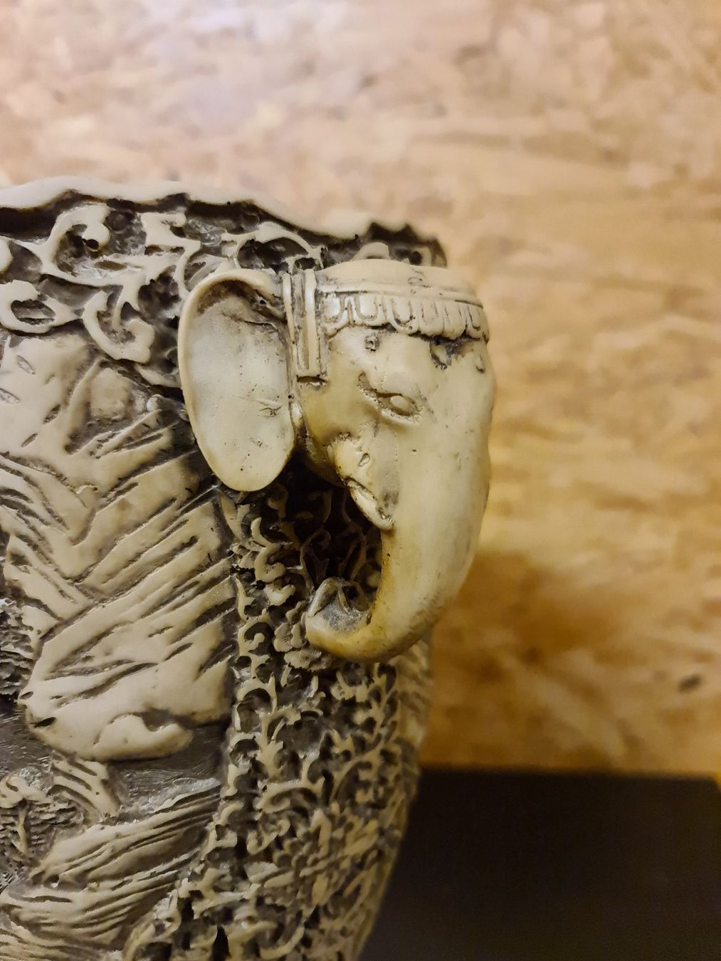 Vasi & Recipienti: Alabaster Vase Geschnitzt – Usato da Ibach venduto da Hfedier 2