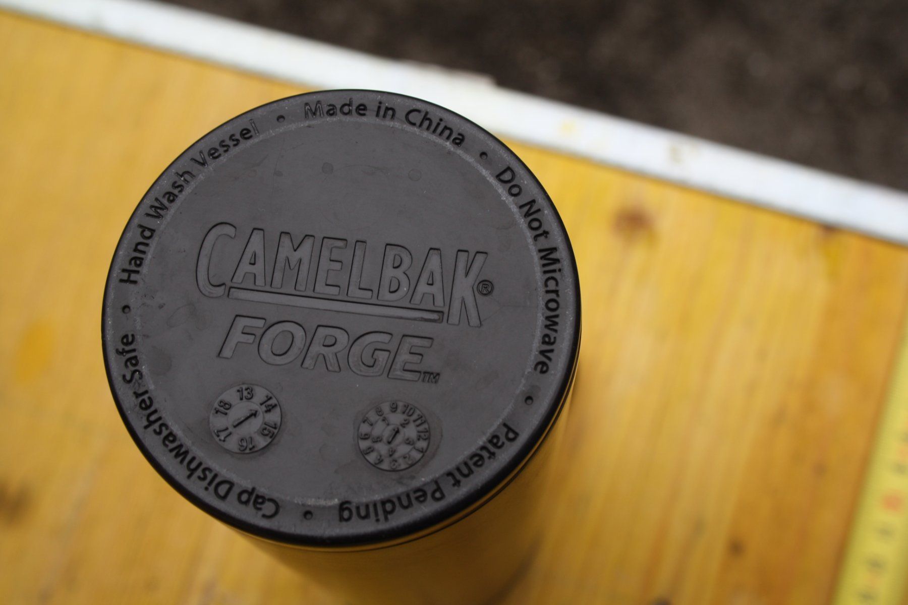 Camelbak Borracce & Thermos: CAMELBAK FORGE THERMOBECHER THERMOFLASCHE – Usato da Wauwil venduto da Pneuedy 9