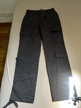 Sehr stylische Cargo-Hose Grösse M Herbst/Winter Sale!