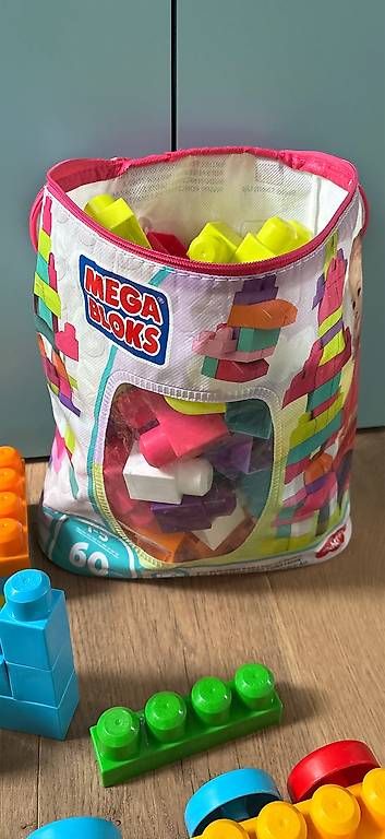 Spielzeuge: Mega Bloks verschiedene Farben - 102 Teile – Gebraucht aus Ebmatingen von Nibo2 1
