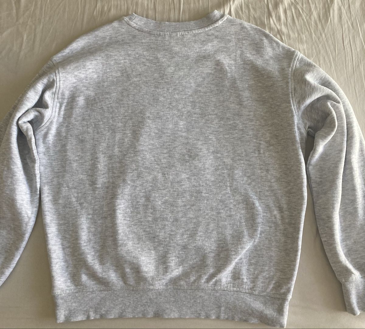 H&M Lotti di vestiti: 3 Pullover Peanuts H&M Grösse XS S 170 gebraucht – Usato da Baar venduto da Flobee 3