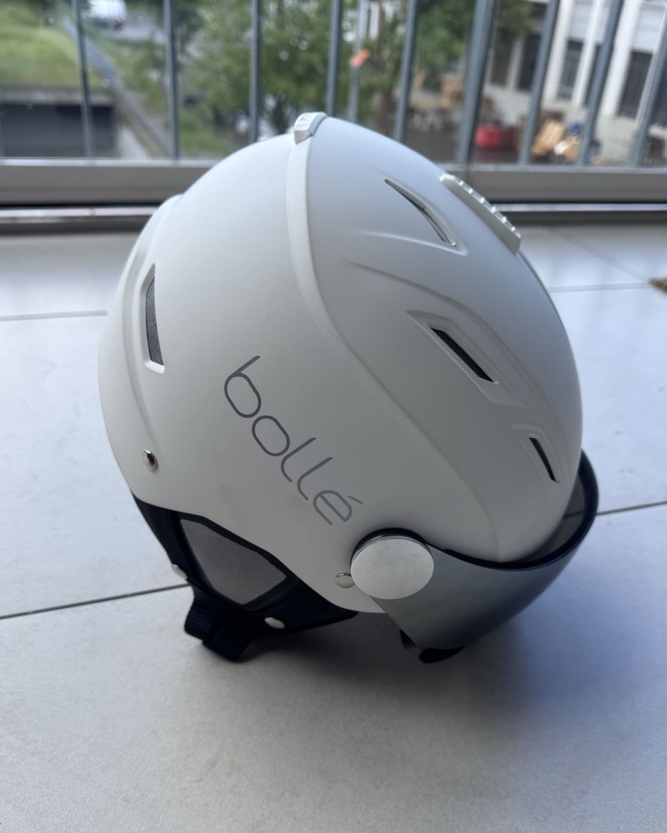Caschi: Weisser Skihelm mit Visier – Nuovo (secondo la descrizione) da Frauenfeld venduto da sophiaverkauft 4