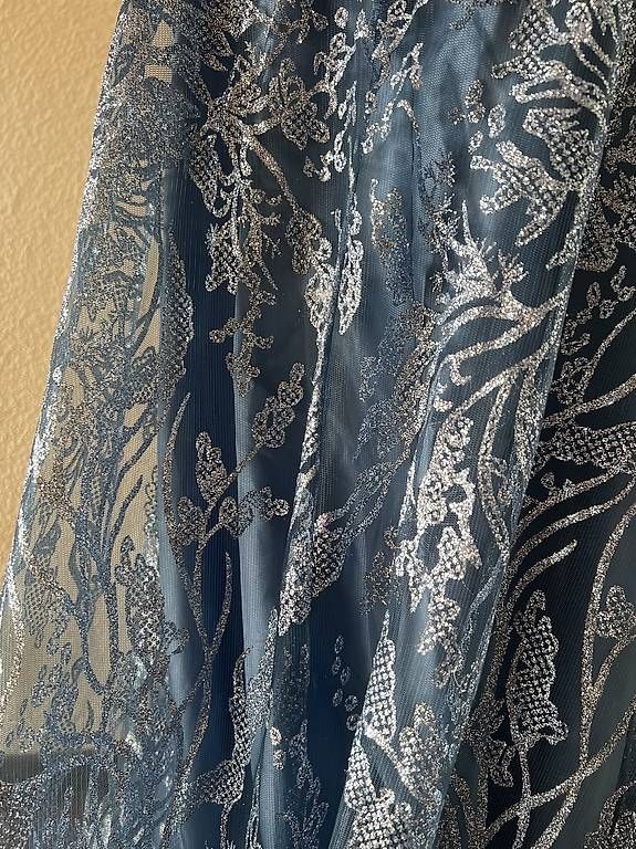 Vestiti: Abendkleid  – Usato da Winterthur venduto da Anjarys 2