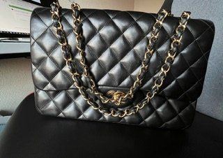 CHANEL Classic Single Flap Jumbo Schwarzes Lammleder