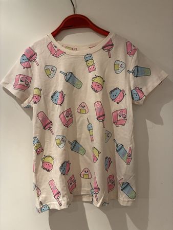 Schönes Tshirt Gr. 134/140, Neu