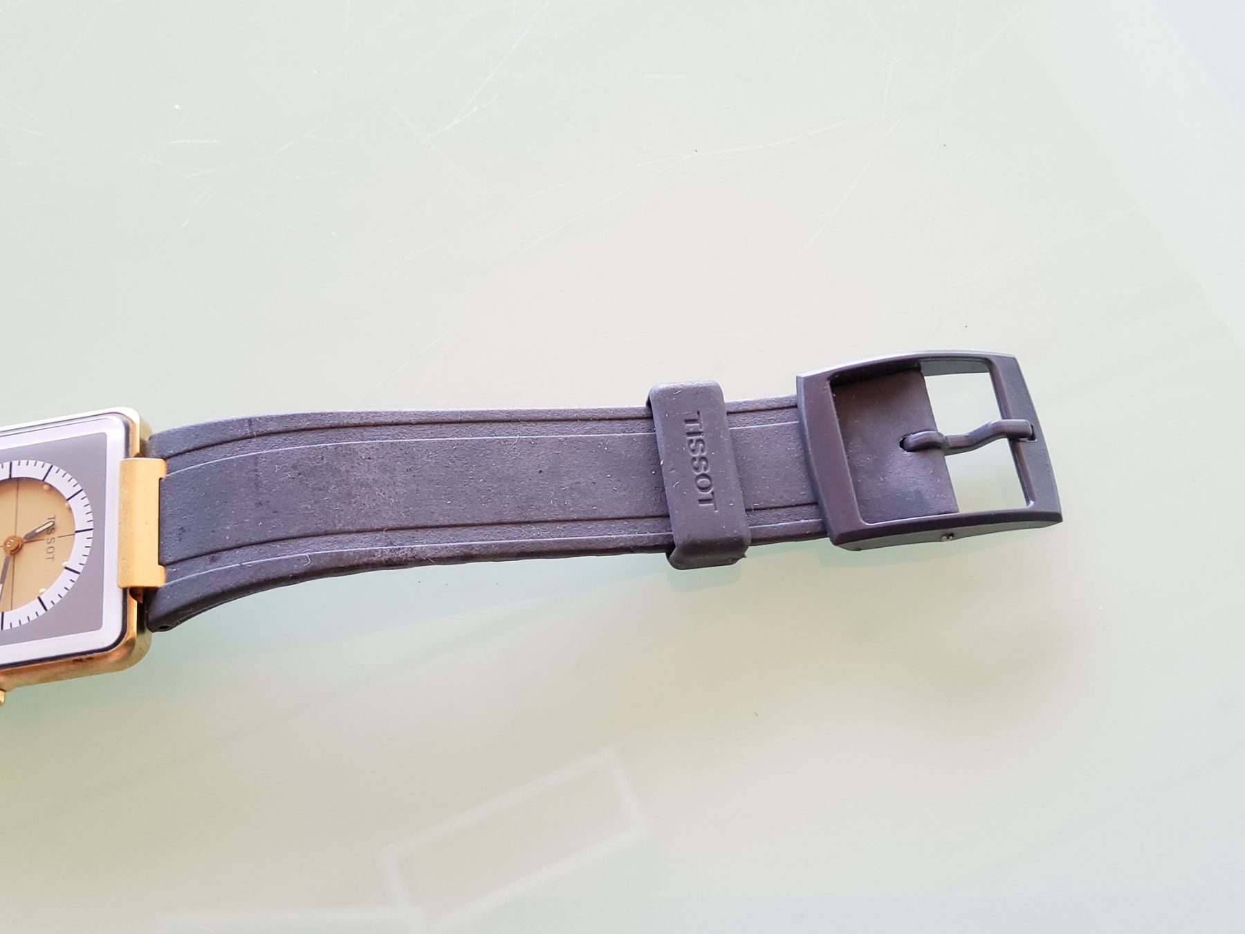 Tissot Montres: Montre bracelet Tissot Twotimer  – Défectueux à Malleray par Broc-Mo 6