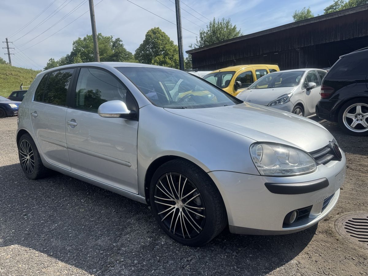 VW Autos: VW Golf V 2.0 TDI 140PS – D'occasion à Wila par aut_x7dr 1