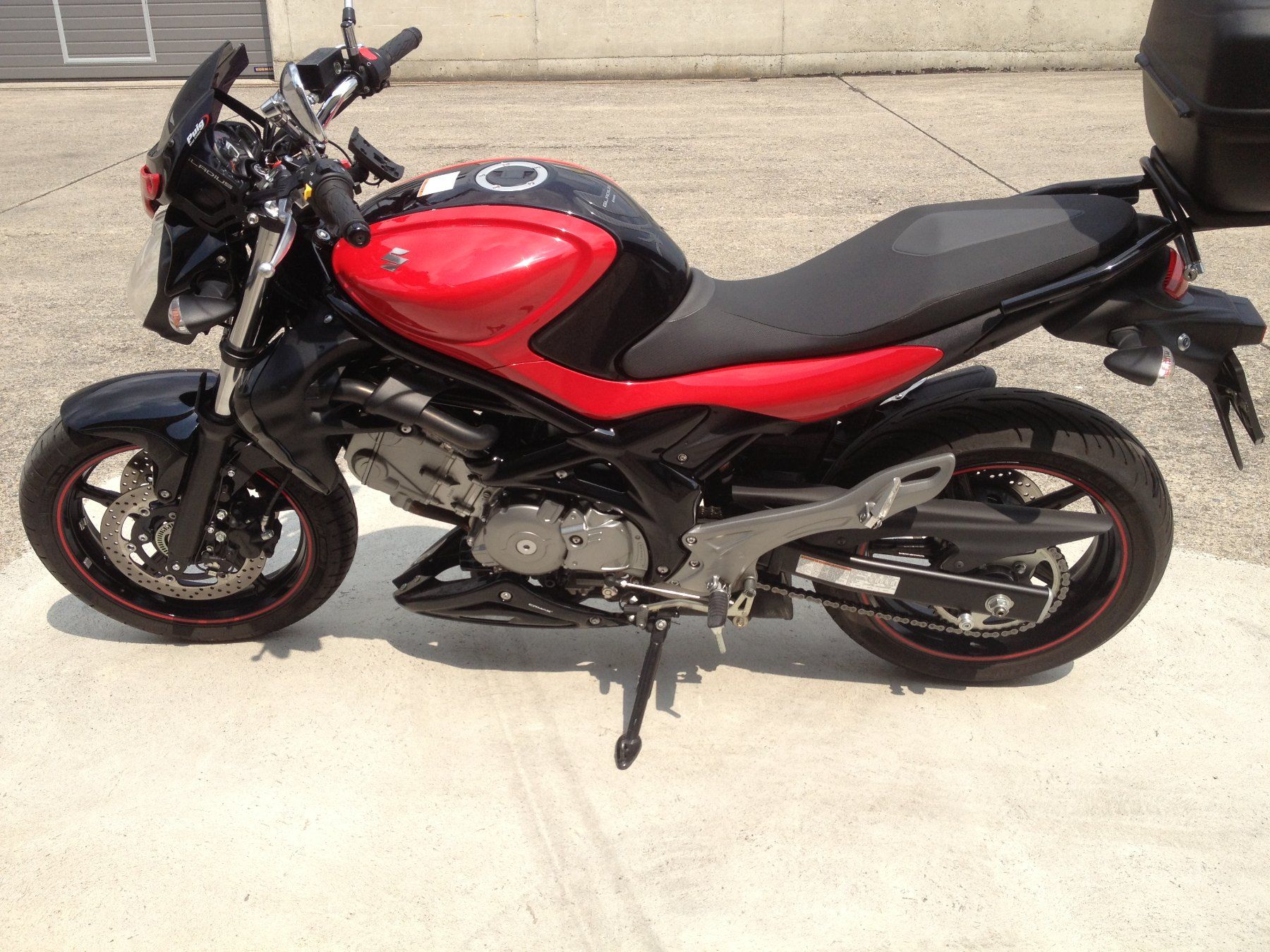 Suzuki Route: Suzuki 650 Gladius Top Einsteigermodell – D'occasion à Rickenbach LU par Hulibu 5