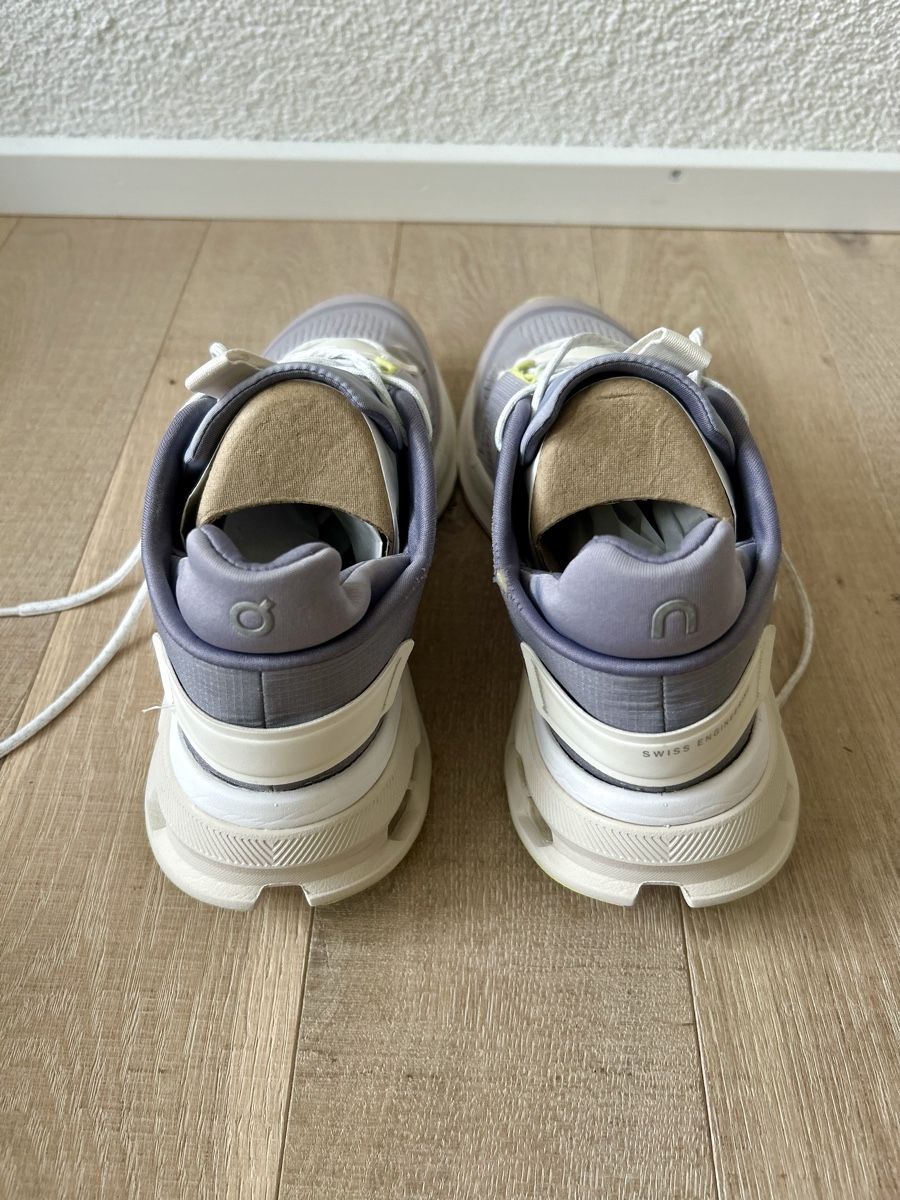 On Scarpe da donna: ON Cloudnova Flux Grösse 38  – Usato da Hausen AG venduto da Feel_pink 4
