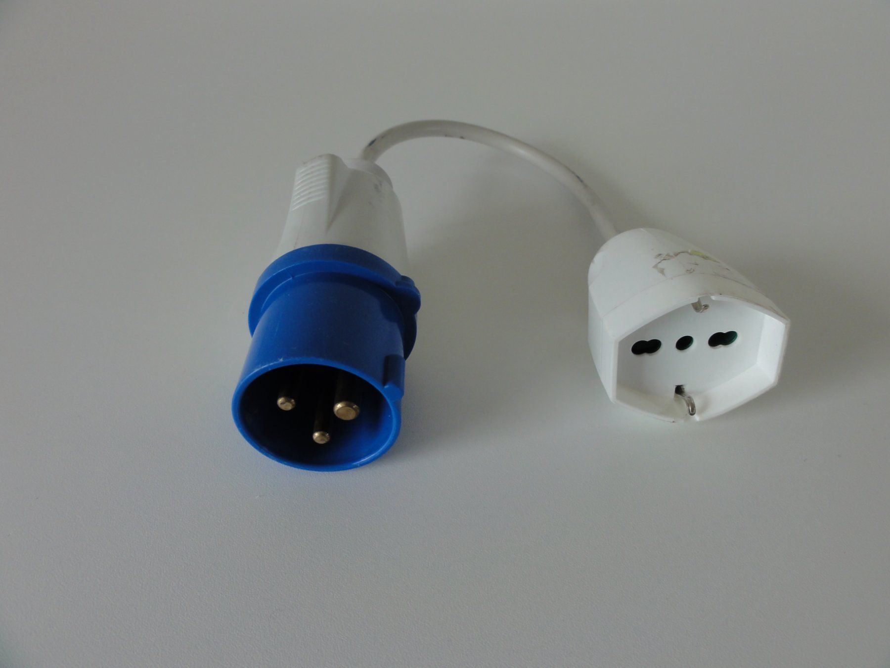 Spine: Elektro Stecker – Usato da Schenkon venduto da Movieplanet