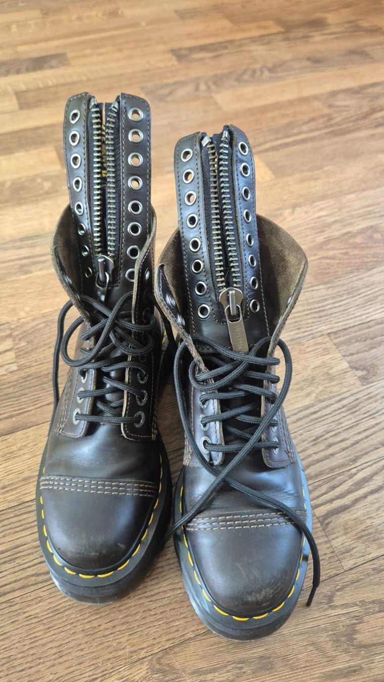 Dr. Martens Damenschuhe: Dr Martens Sinclair brown size 38 – Gebraucht aus Zürich von monadiederich 1