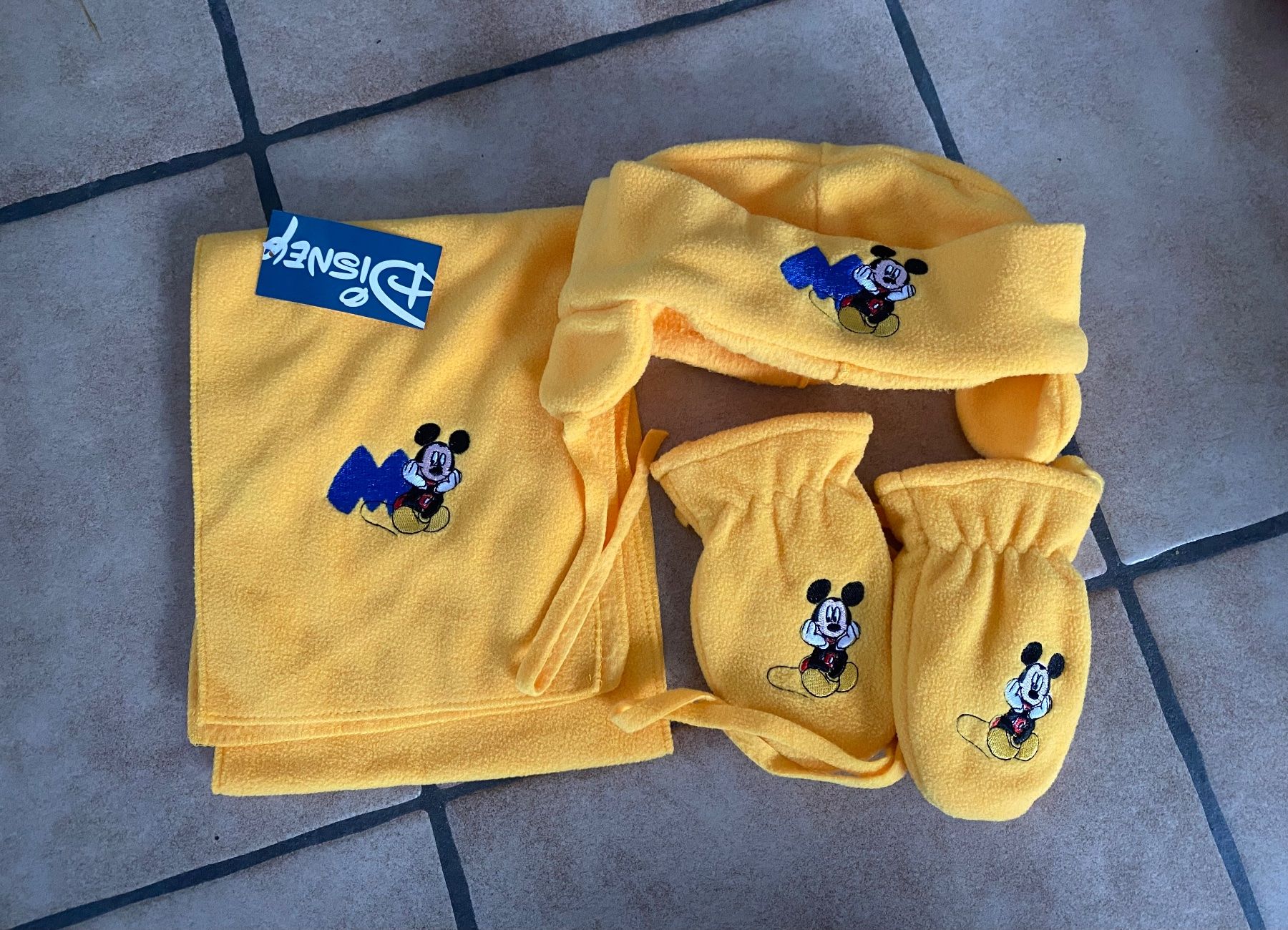 Kleiderpakete & -sets: Set Disney – Neu (gemäss Beschreibung) aus Cadenazzo von ker85