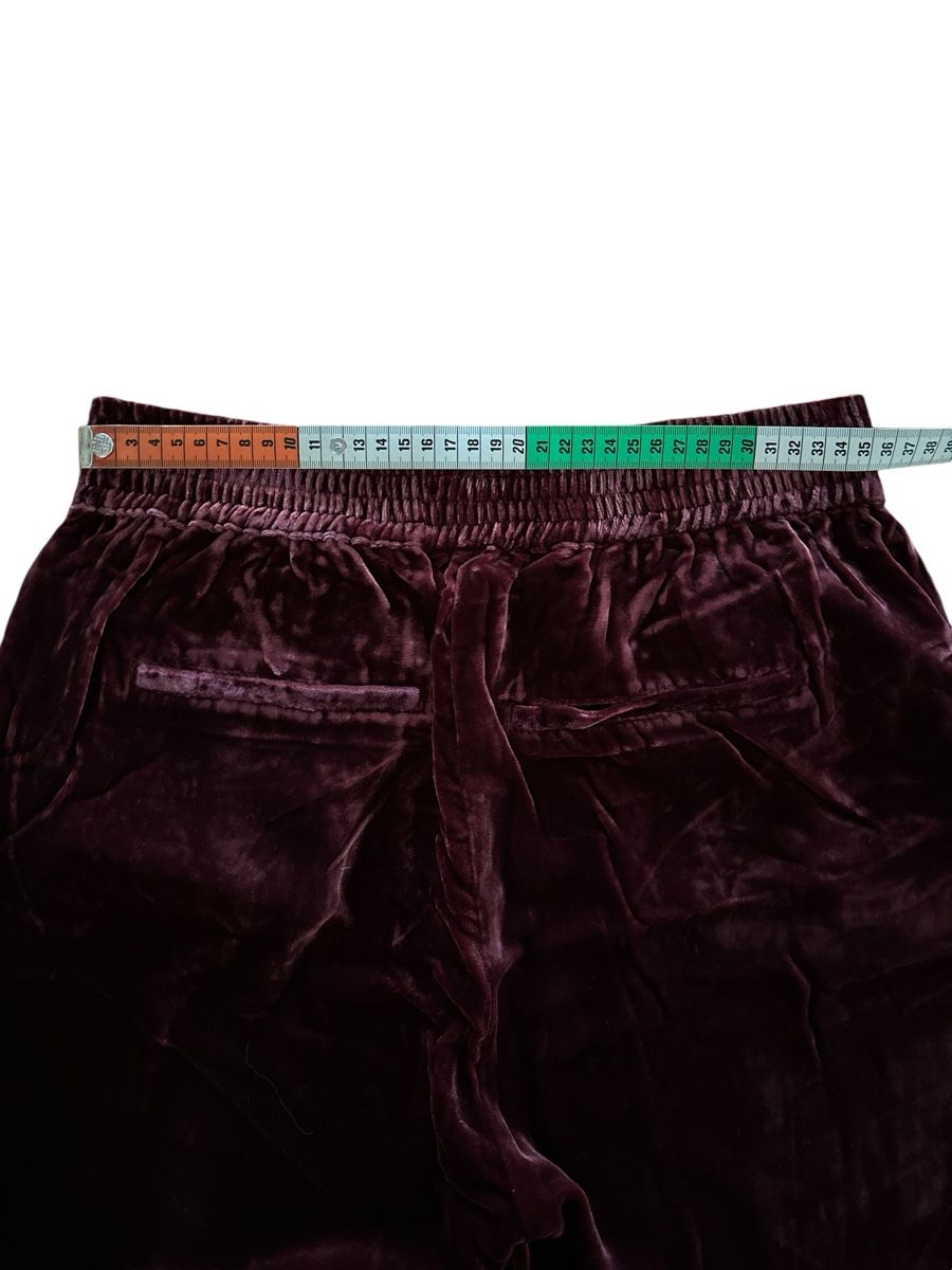Pantaloni: Pantalon en velours bordeaux – Nuovo (secondo la descrizione) da Dotzigen venduto da SecondHandGems 3