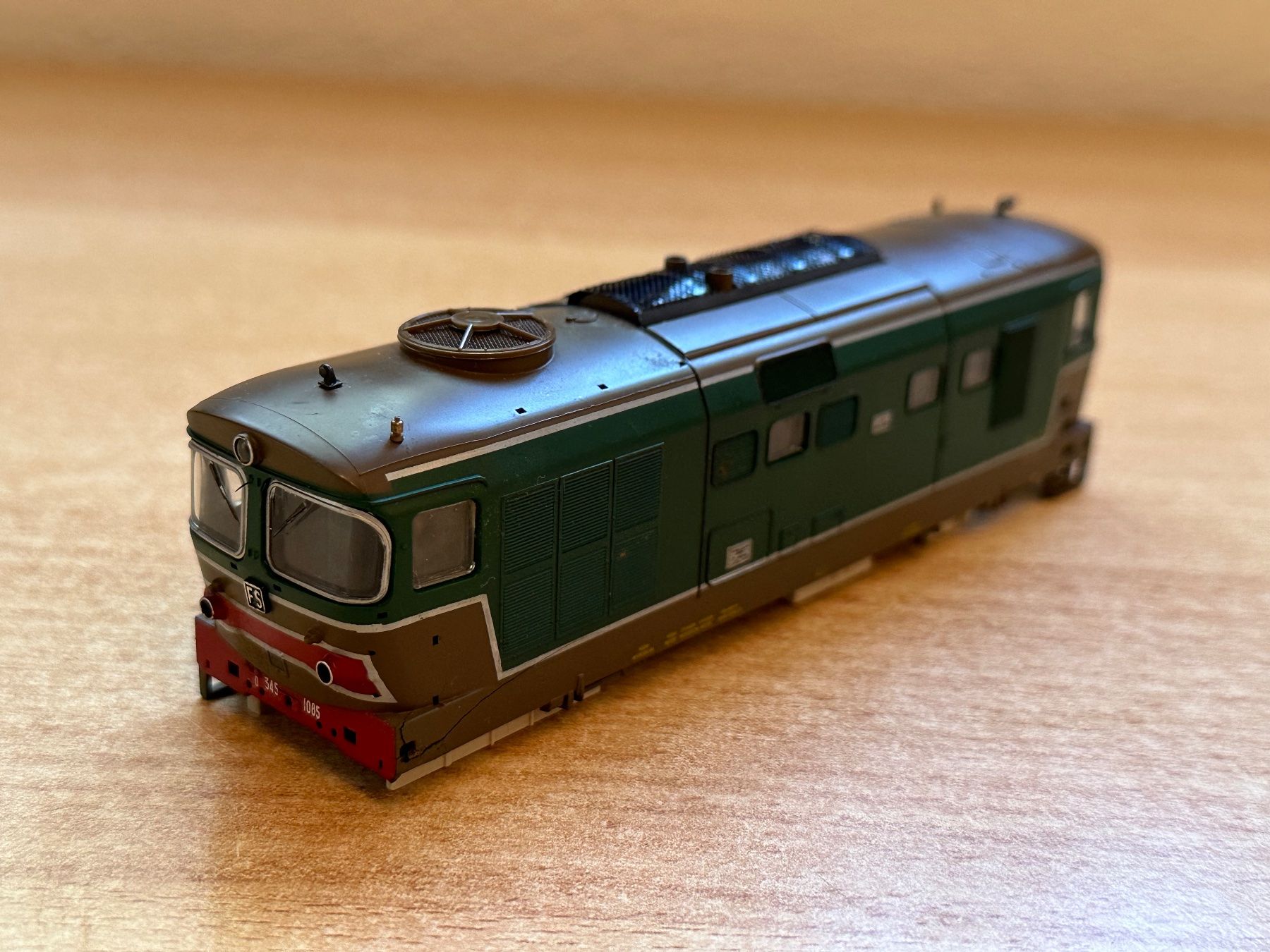 Modellini di ferrovie: Fs lok Gehäuse – Usato da Dornach venduto da Treniego27