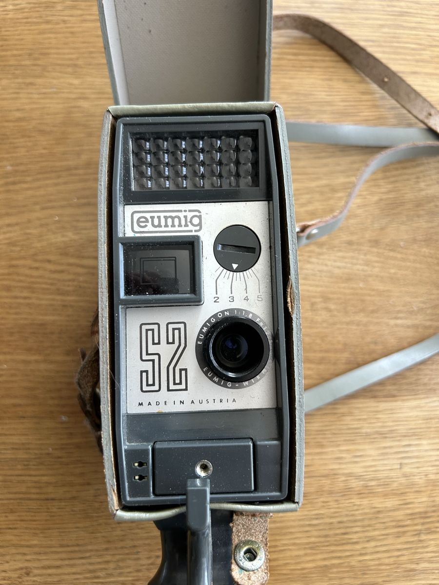 Eumig Kamera: Vintage Eumig S2 Filmkamera, Retro – Gebraucht aus möhlin von Caja1 1