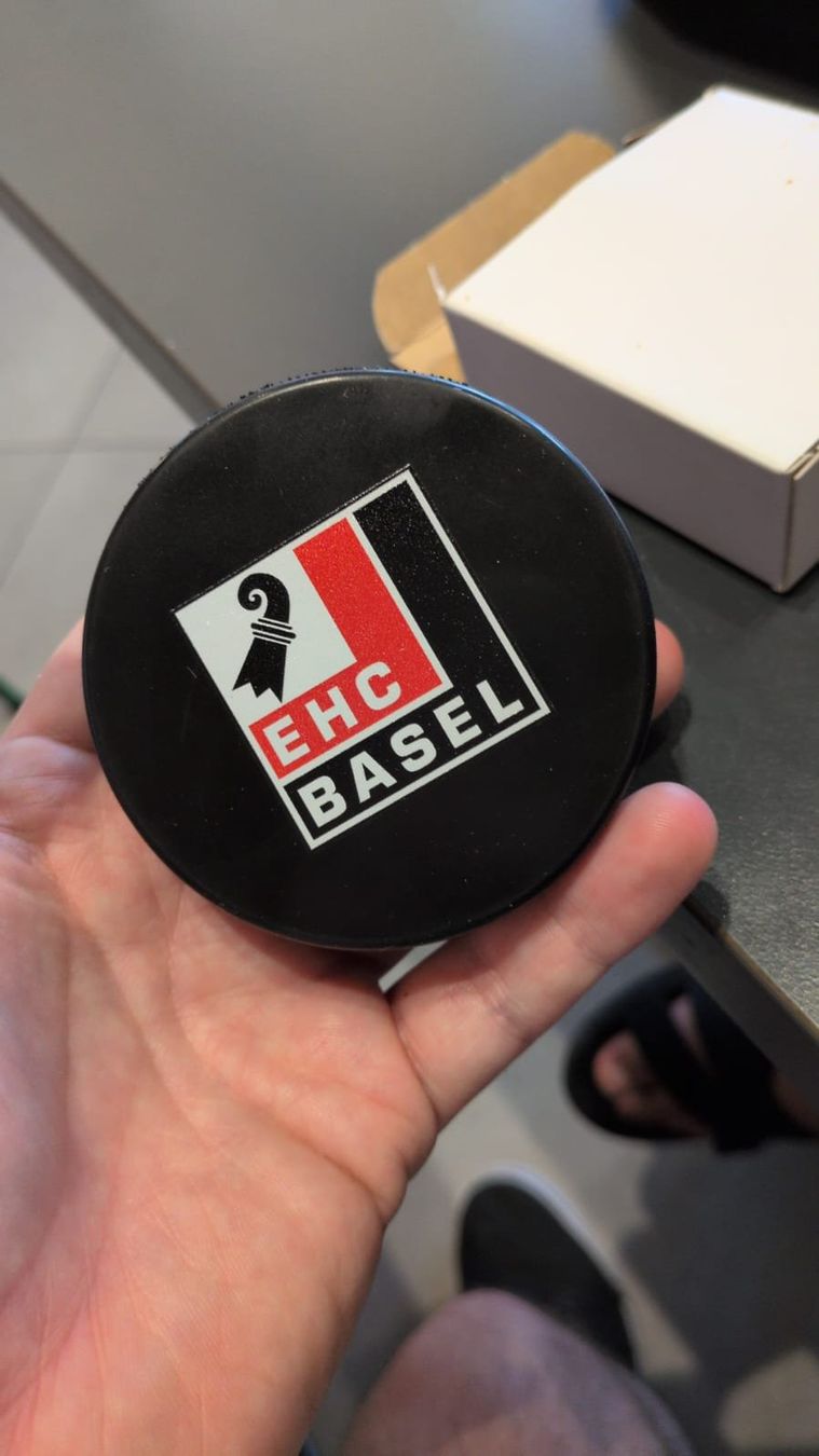 Jeux: Eis Hockey Puck Tausch – Neuf avec emballage d'origine à Rünenberg par Ainhoa13 1