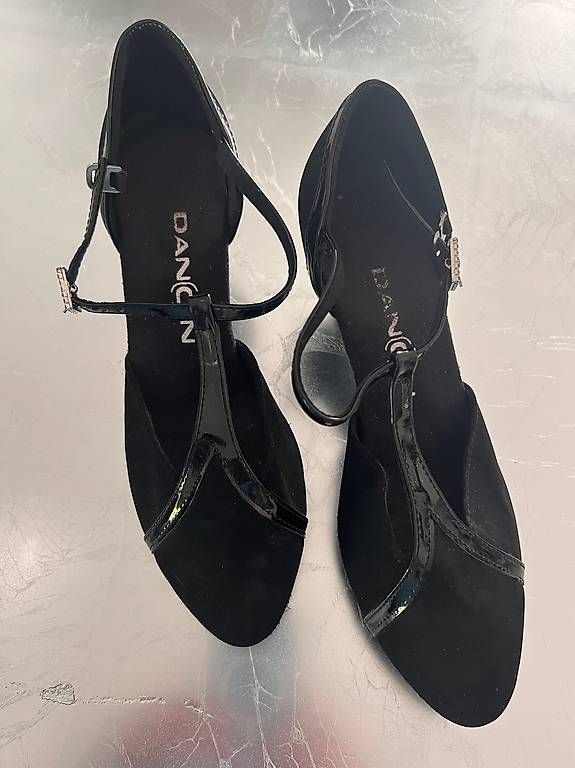 Scarpe da donna: Damen-Tanzschuhe – Usato da MINUSIO venduto da Harley55